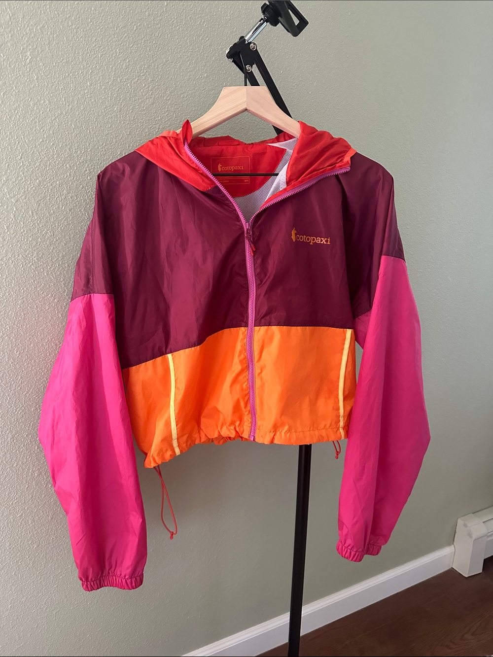 cotopaxi Colorblock Windbreaker Cropped Jacket in Pink, Orange & Maroon